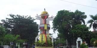 Tugu Jam Kota Poso