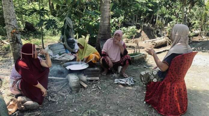 Minyak Kelapa, Satukan Perempuan Rawat Lingkungan